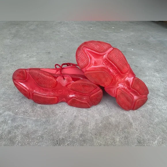 Balenciaga Triple S Clear Sole Sneakers in Red sz 5 (38)